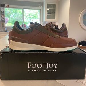 NEW IN BOX FootJoy Men’s Golf Shoes